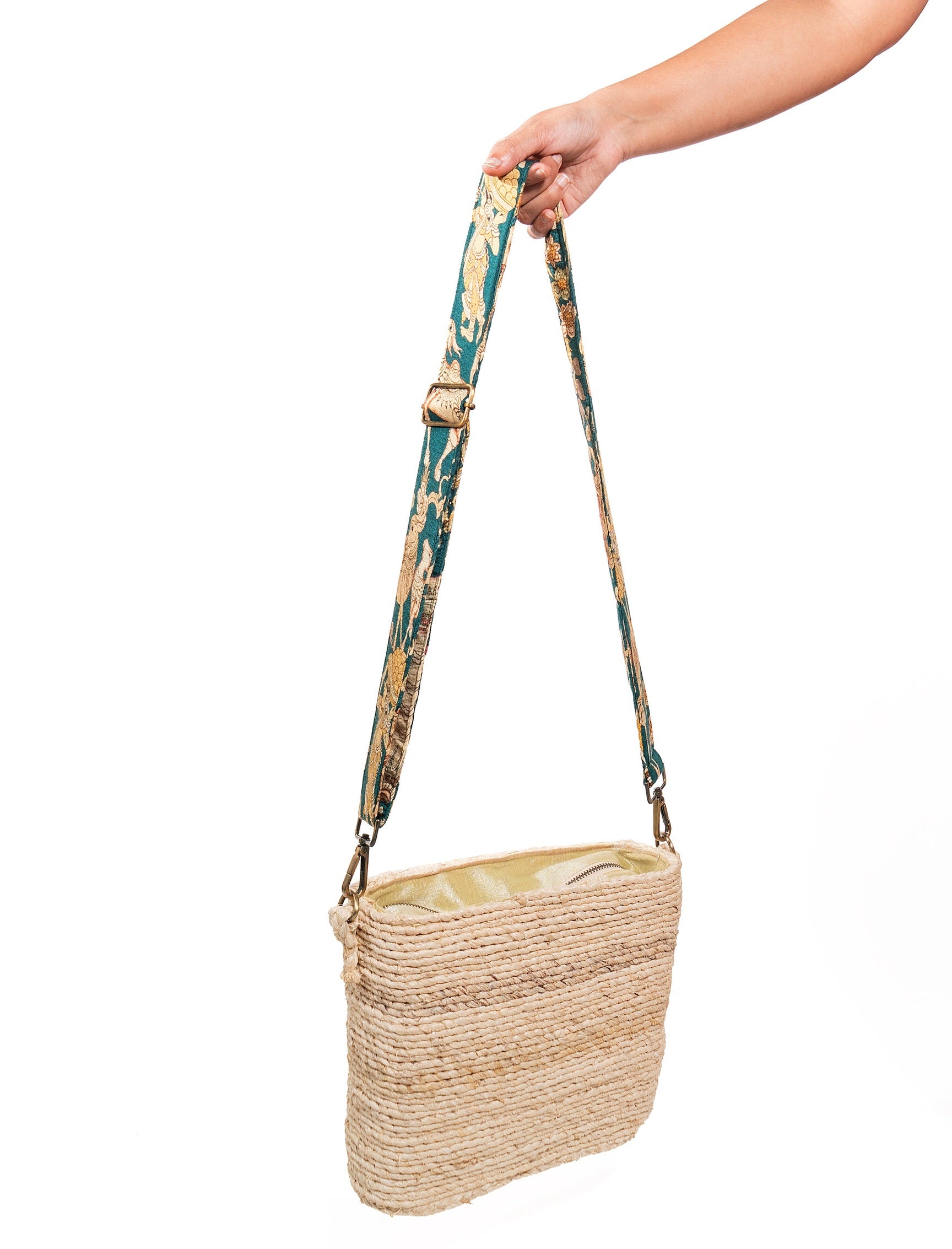 Handmade Banana Fiber Handbag with Kalamkari Silk Strap Sustainable|Adjustable — image 4
