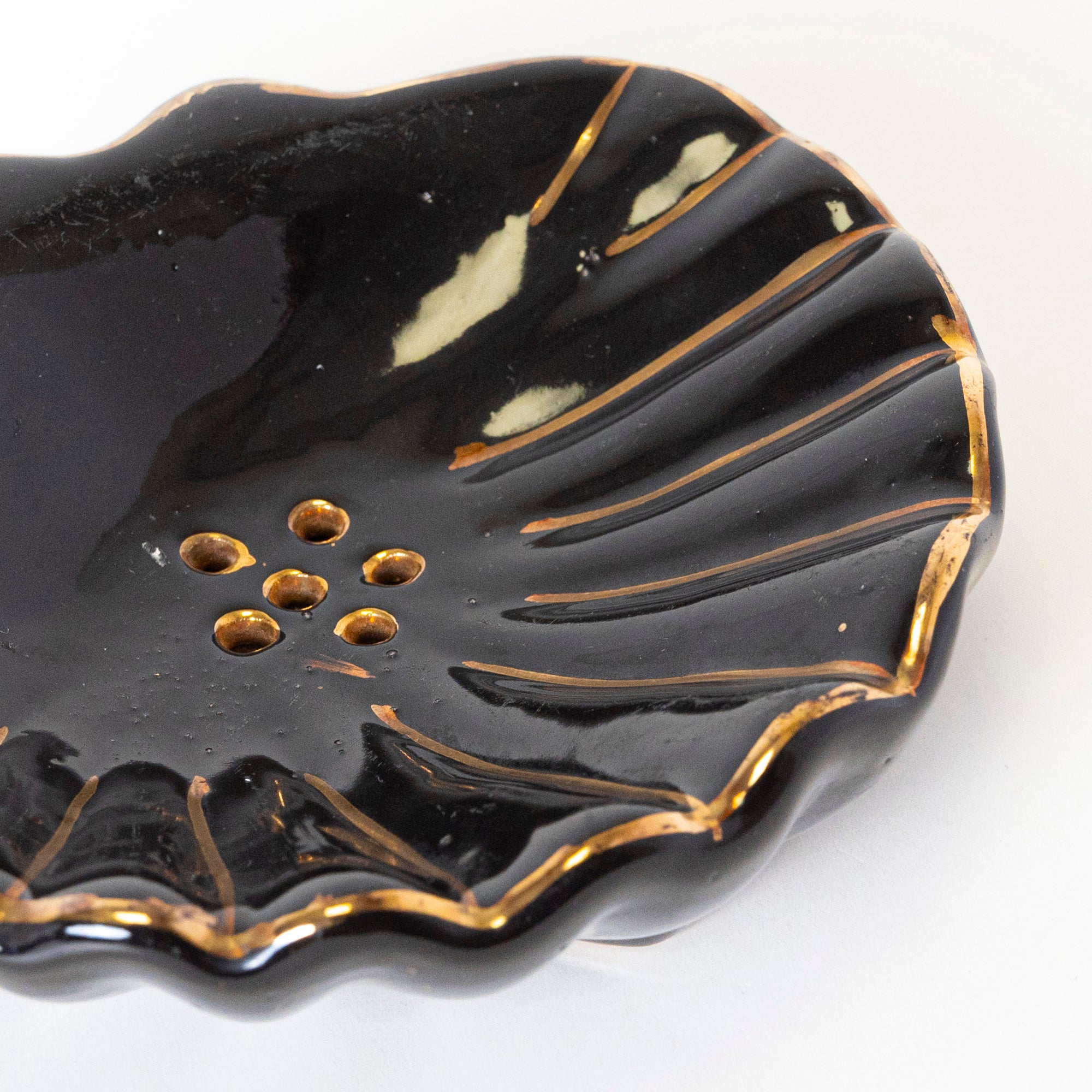 Black & Gold Soap Dish — image 7
