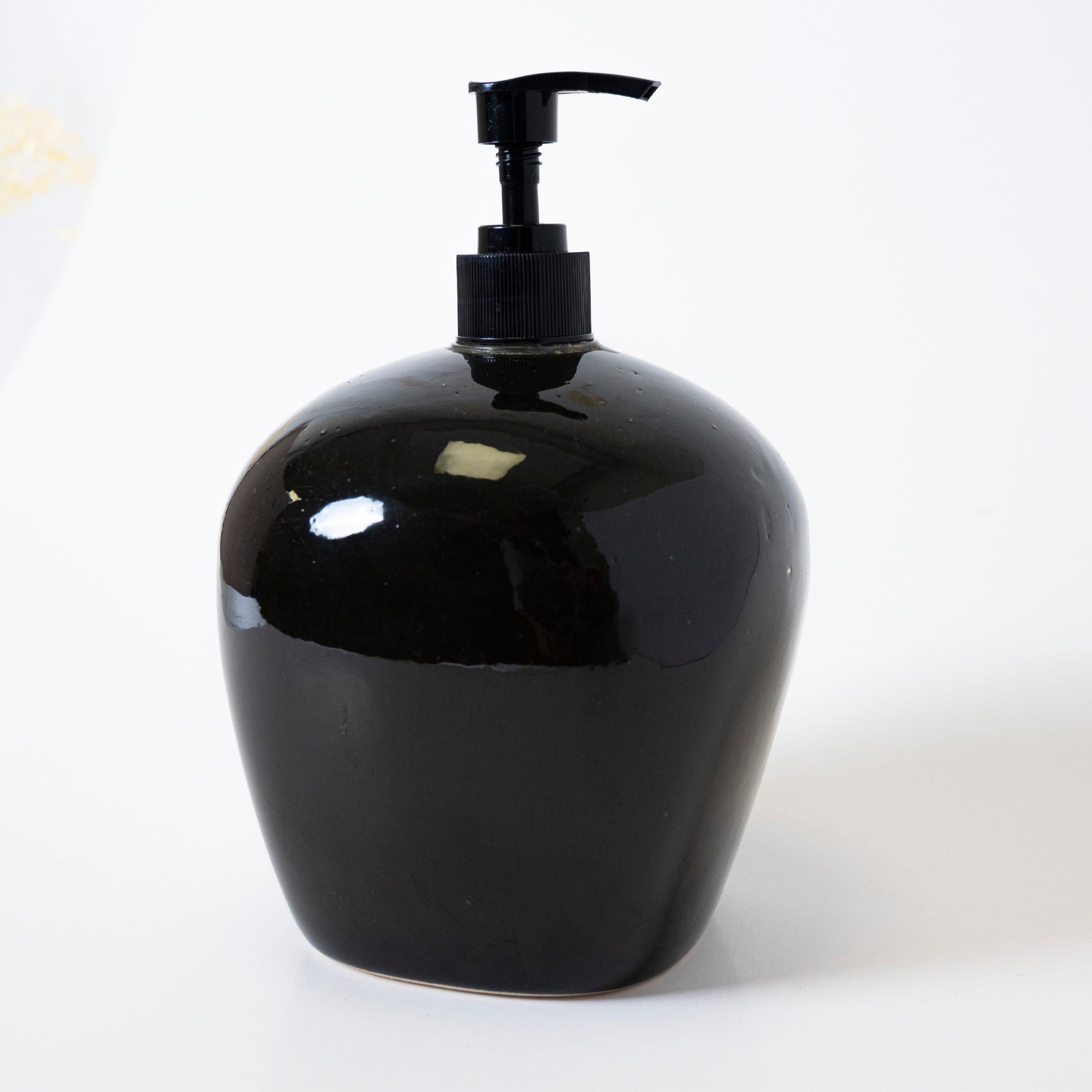 Black Pearl Dispenser(Black Gloss) — image 2