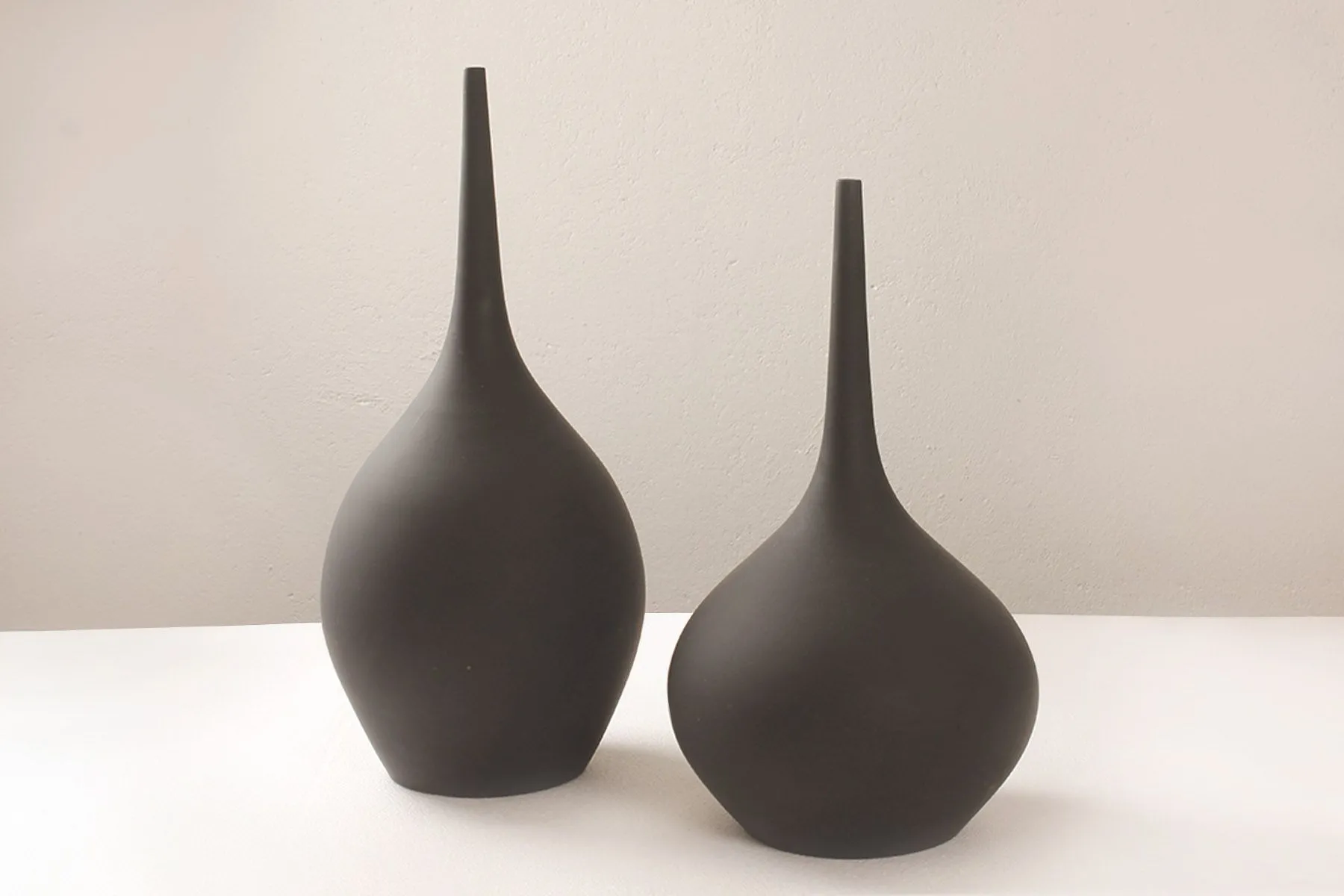 Gala Vase - Black — image 3