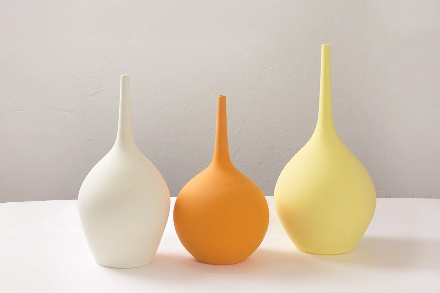 Gala Vase - Yellow — image 3