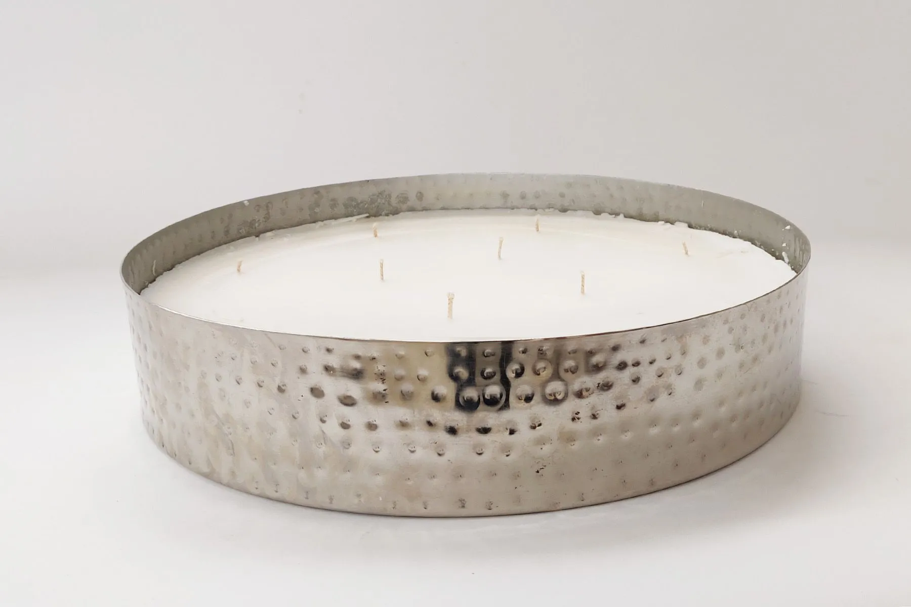 Large Hammered Copper Bowl Candle — image 4
