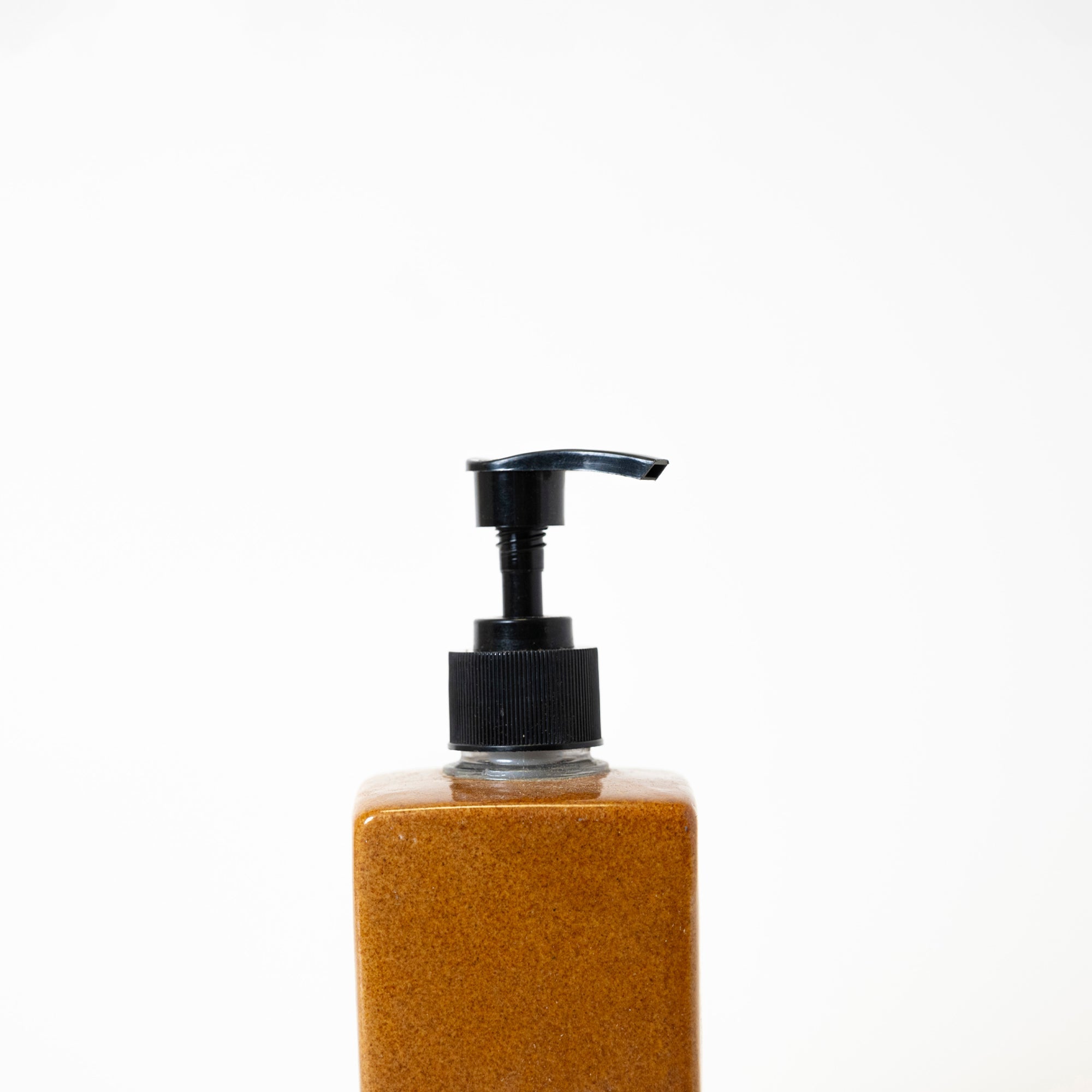 Liquid Bronze Dispenser — image 5