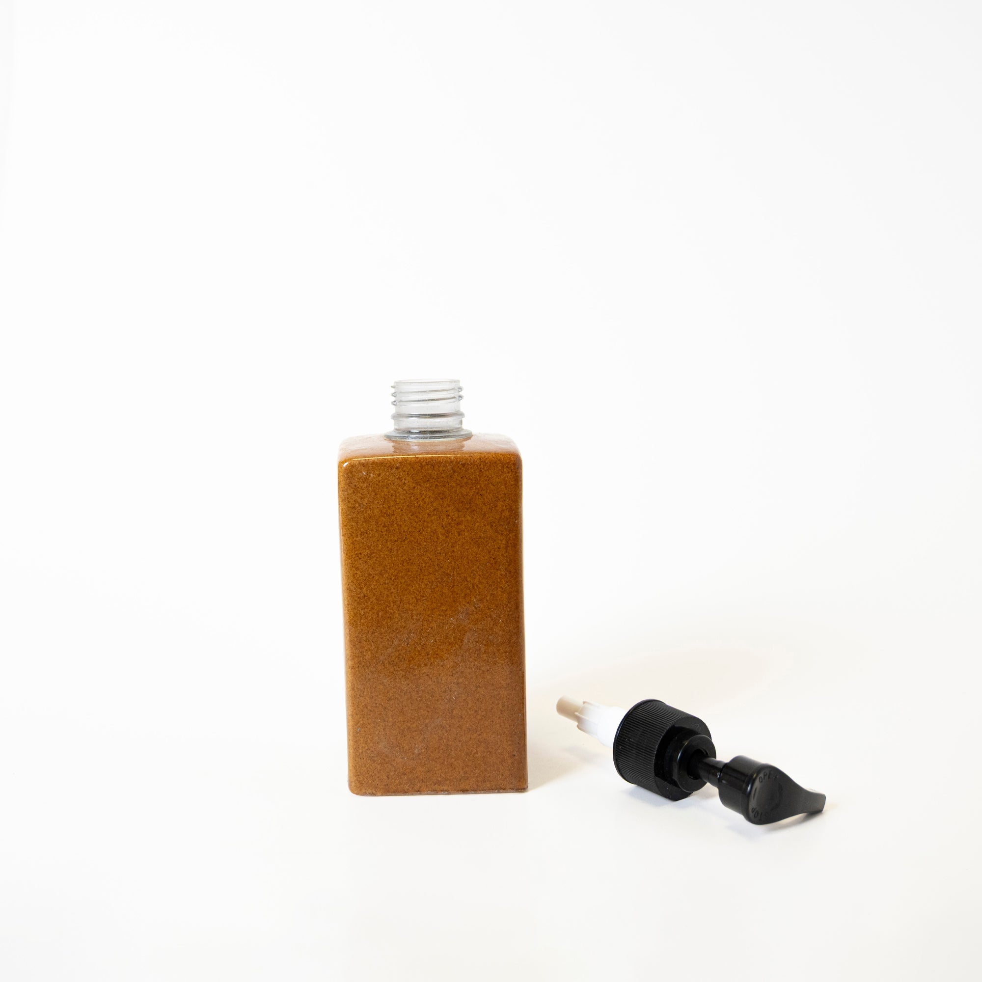 Liquid Bronze Dispenser — image 7