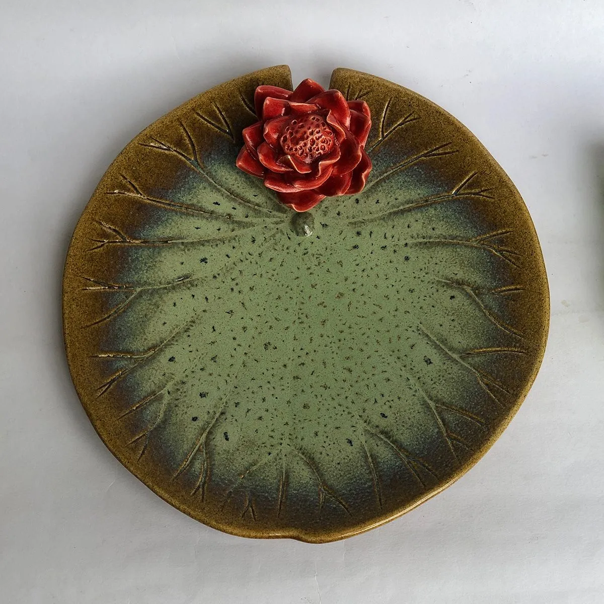 Lotus Plate with Flower — image 4