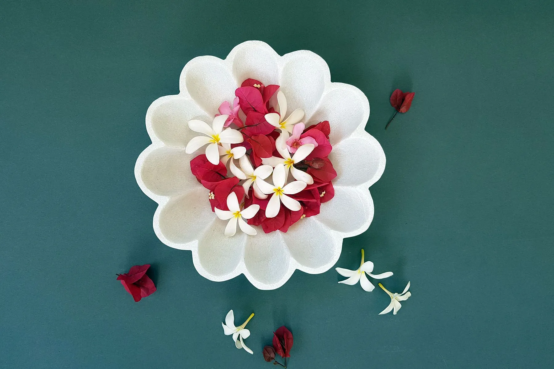 Marble Blossom Urli — image 2