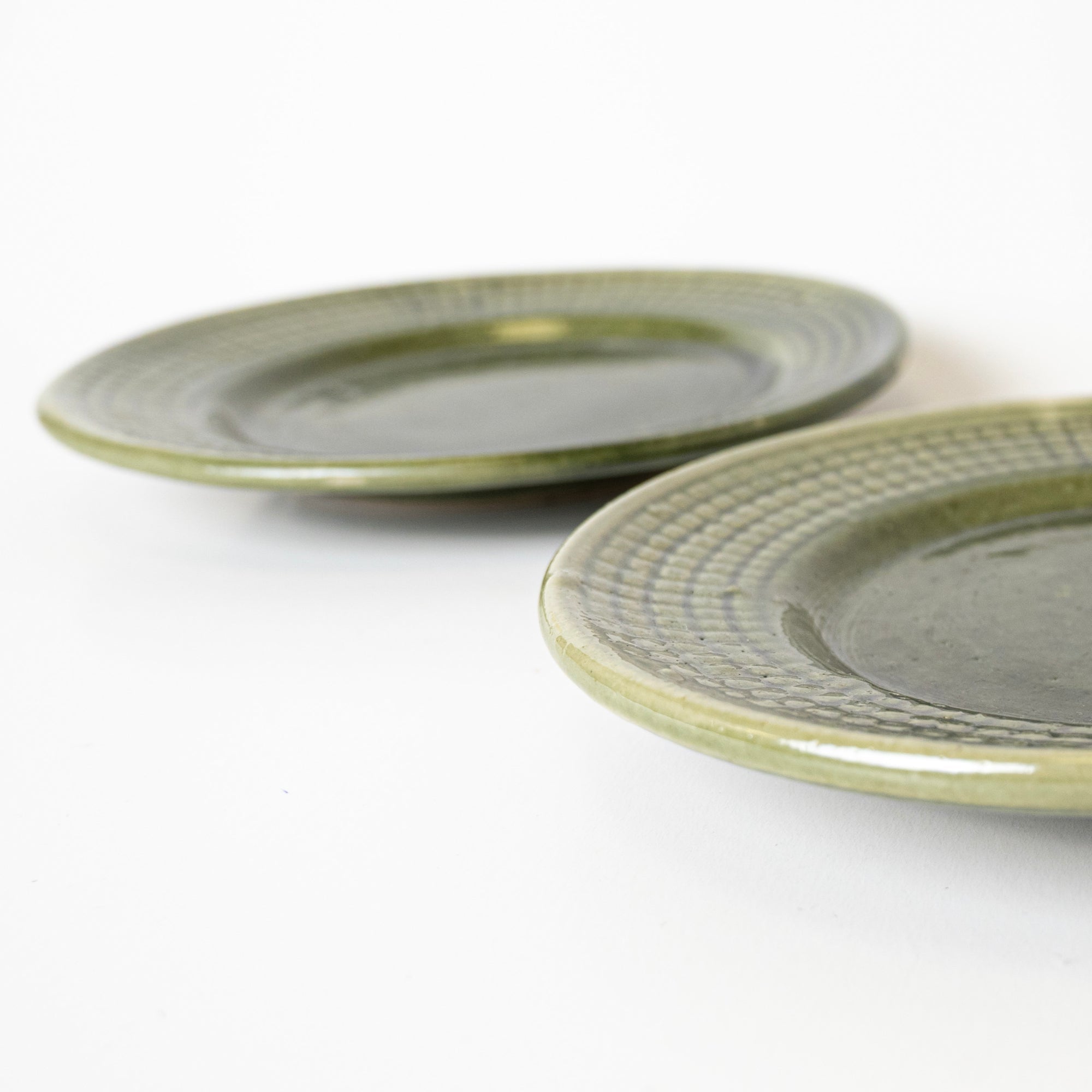 Patterned Calm Plate