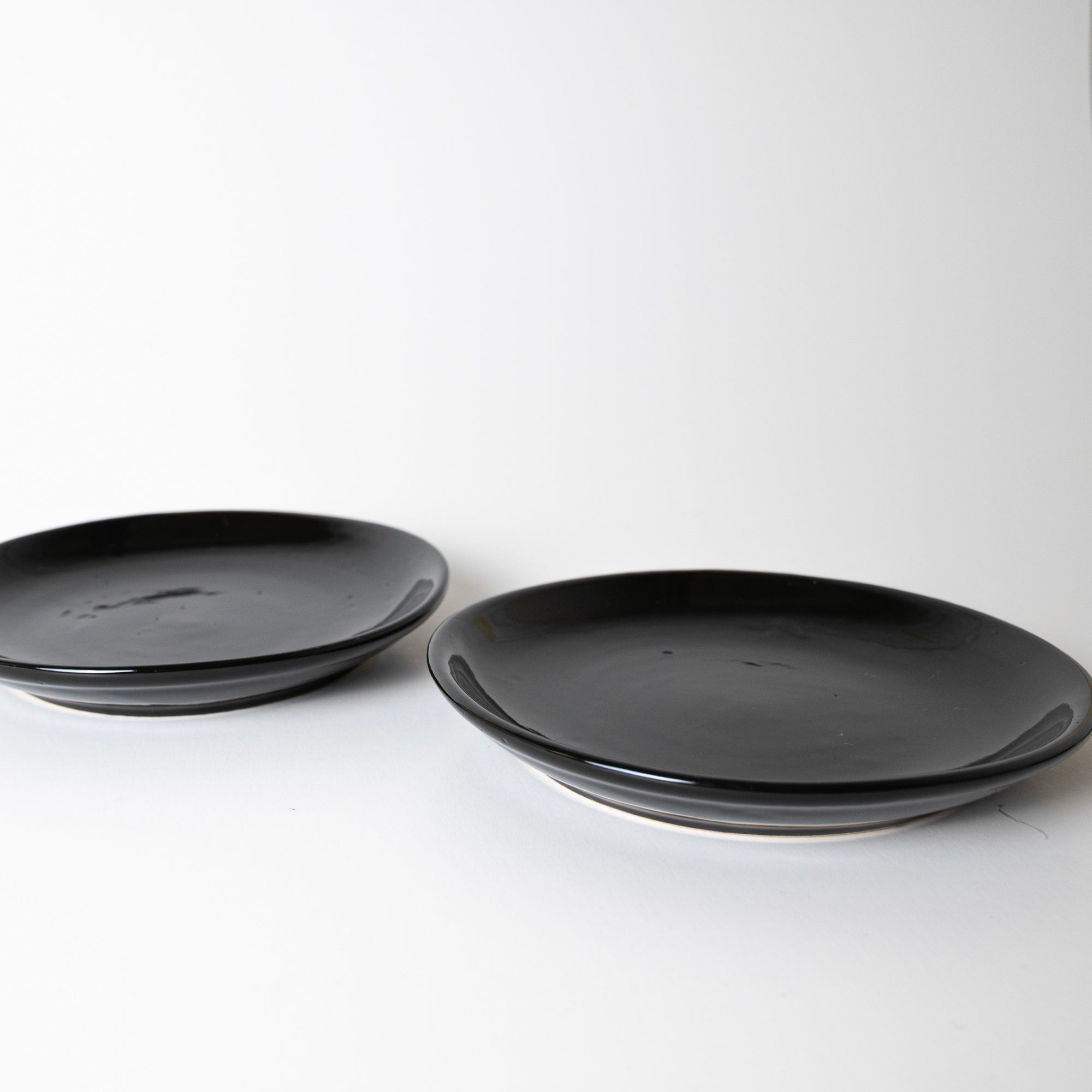 Shadowed Elegance Plate — image 7