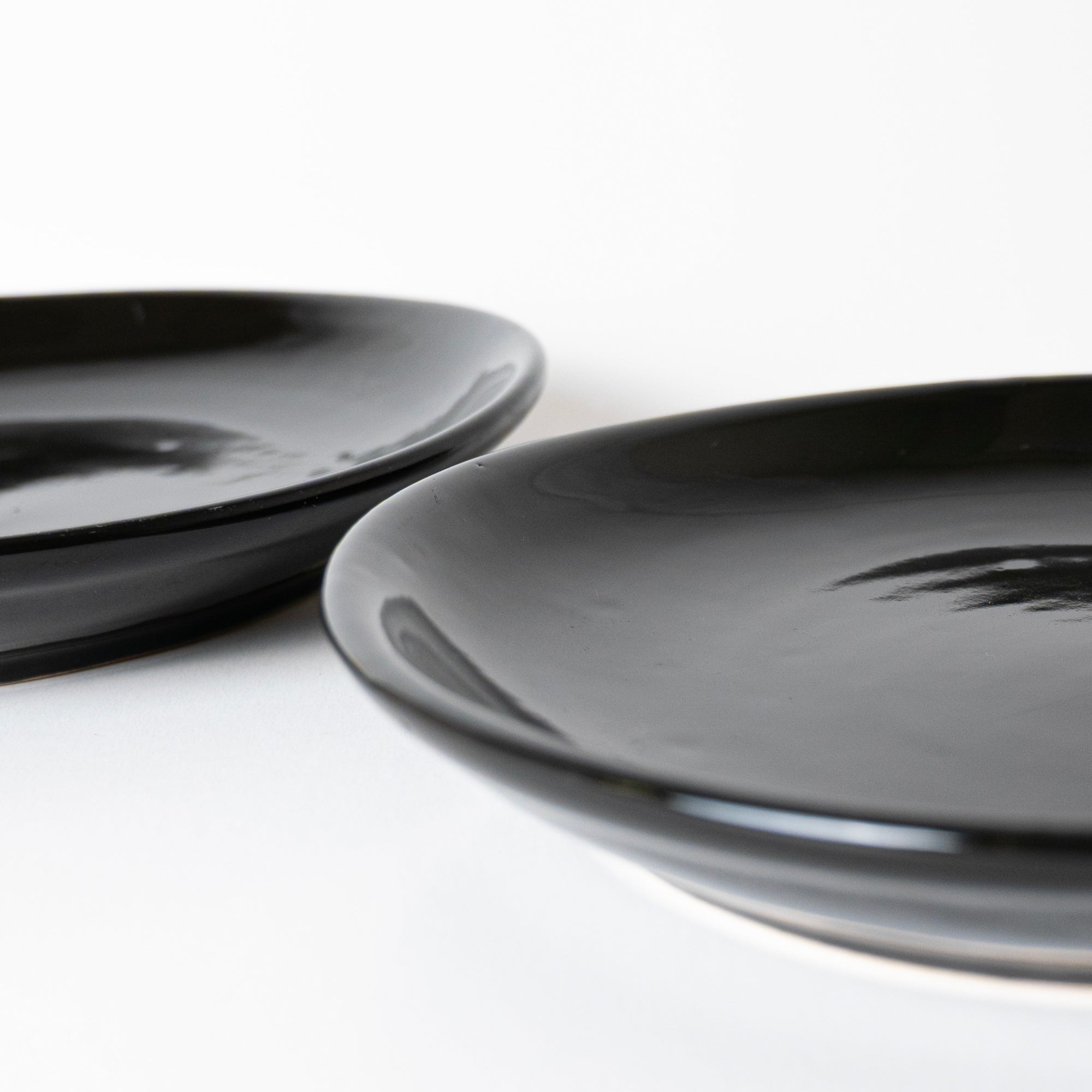 Shadowed Elegance Plate — image 8