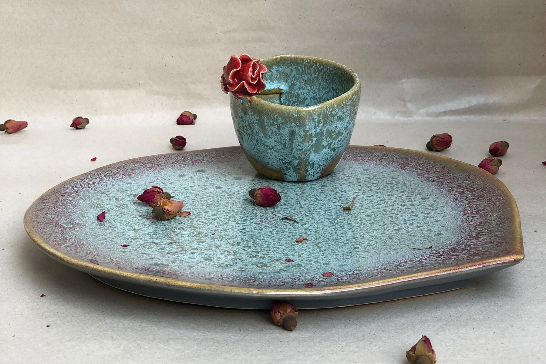 Teardrop Plate and Slant Rose Katori Set — image 4