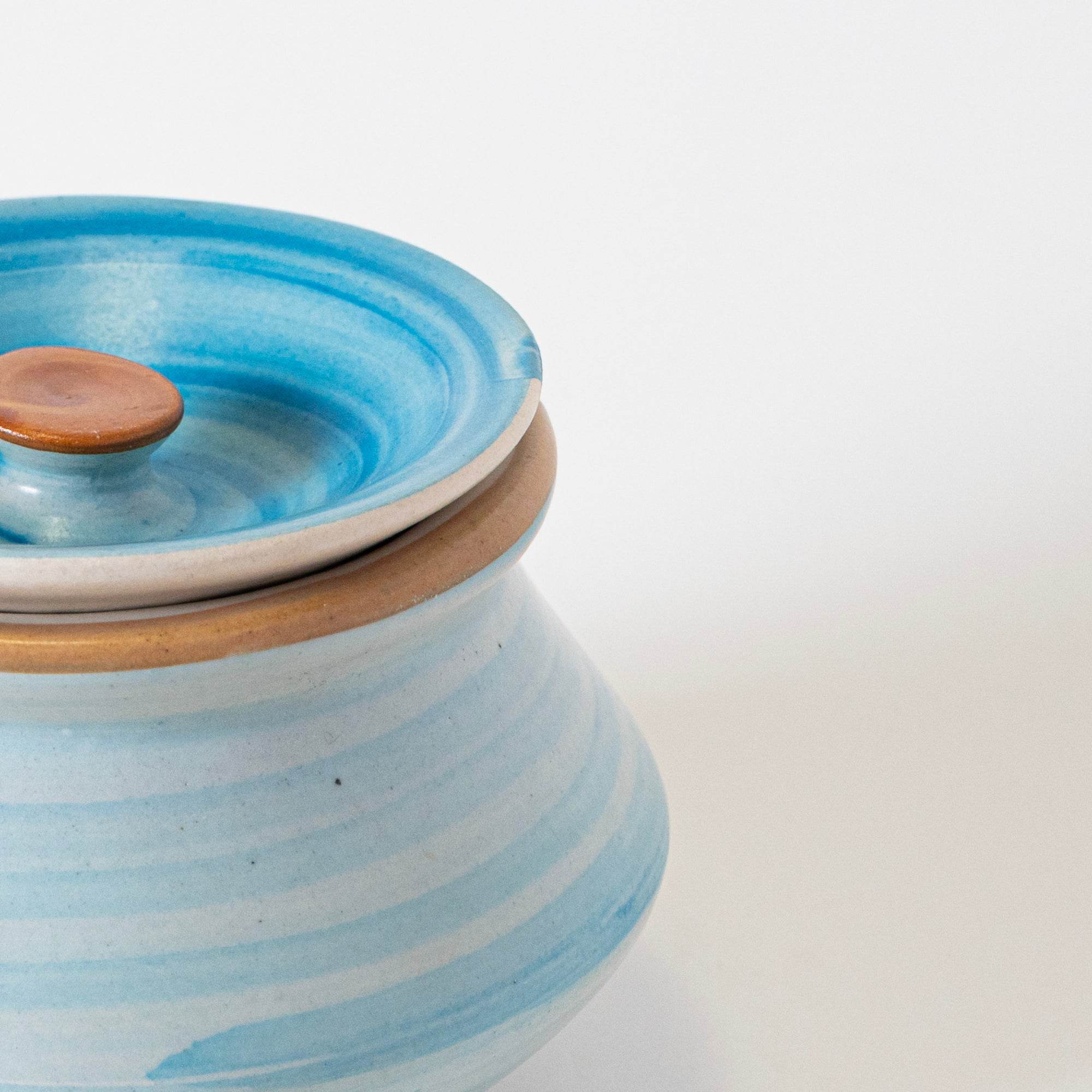 Turquoise Wave Handi — image 4