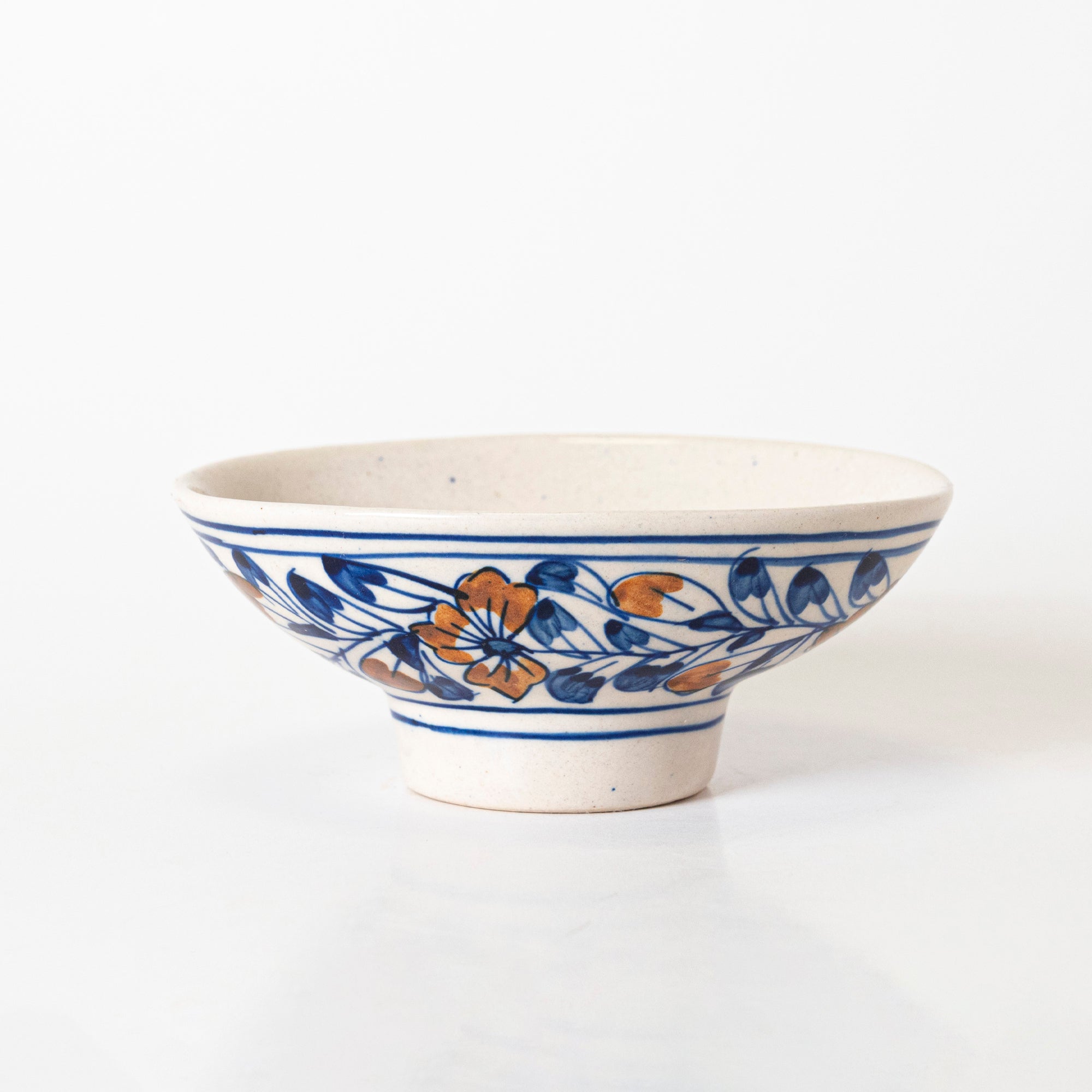 White Garden Soap Dish — image 2