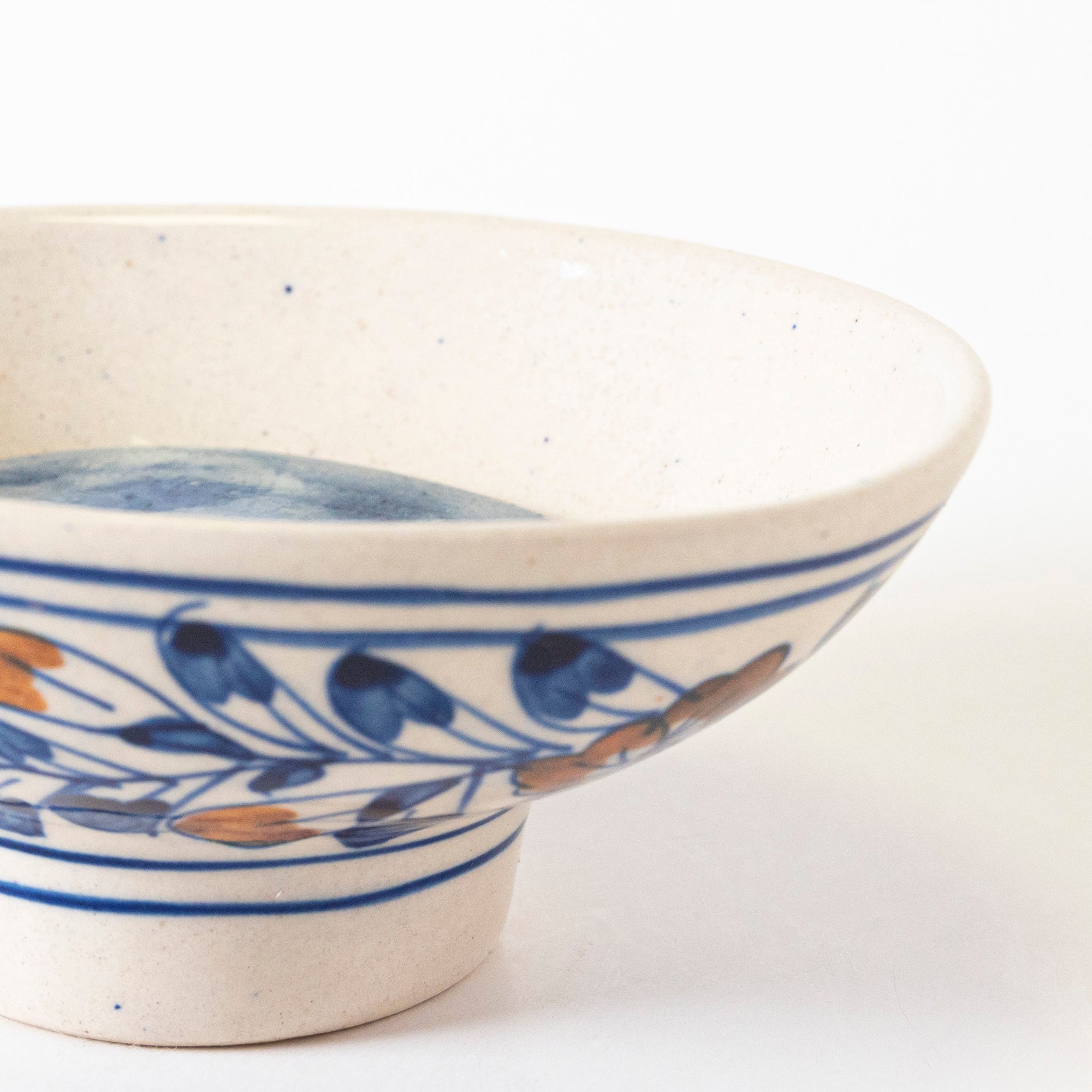 White Garden Soap Dish — image 5