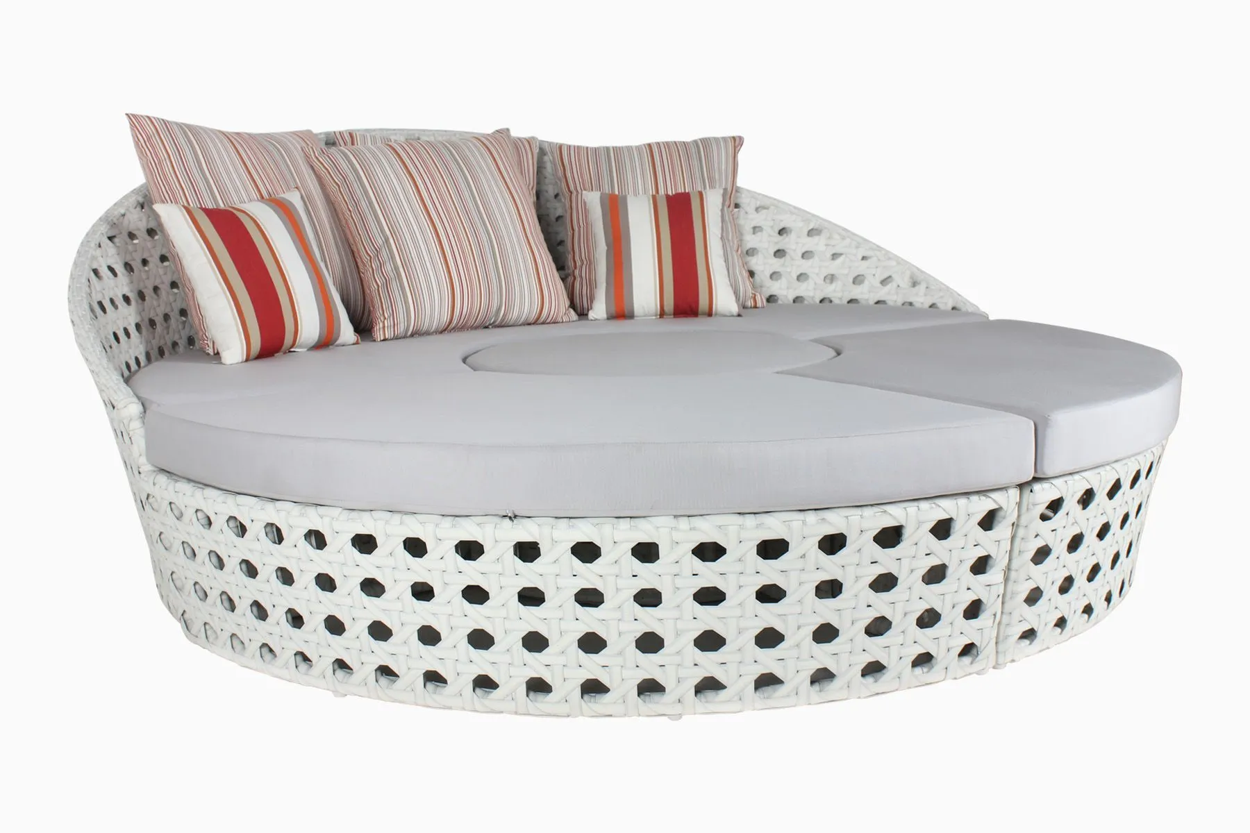Agnes Patio Daybed — image 4