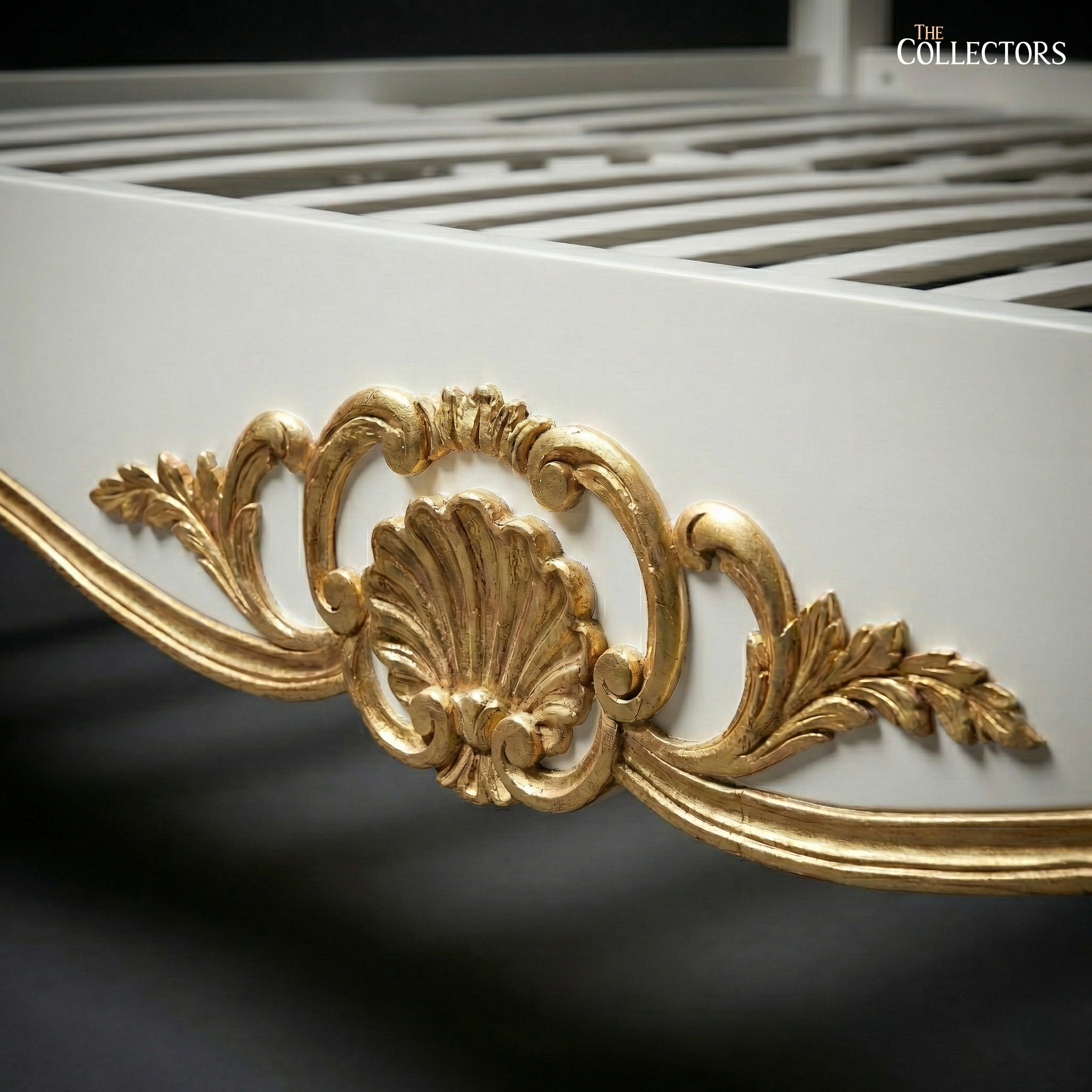 Château de Chantilly Four Poster Bed — image 5