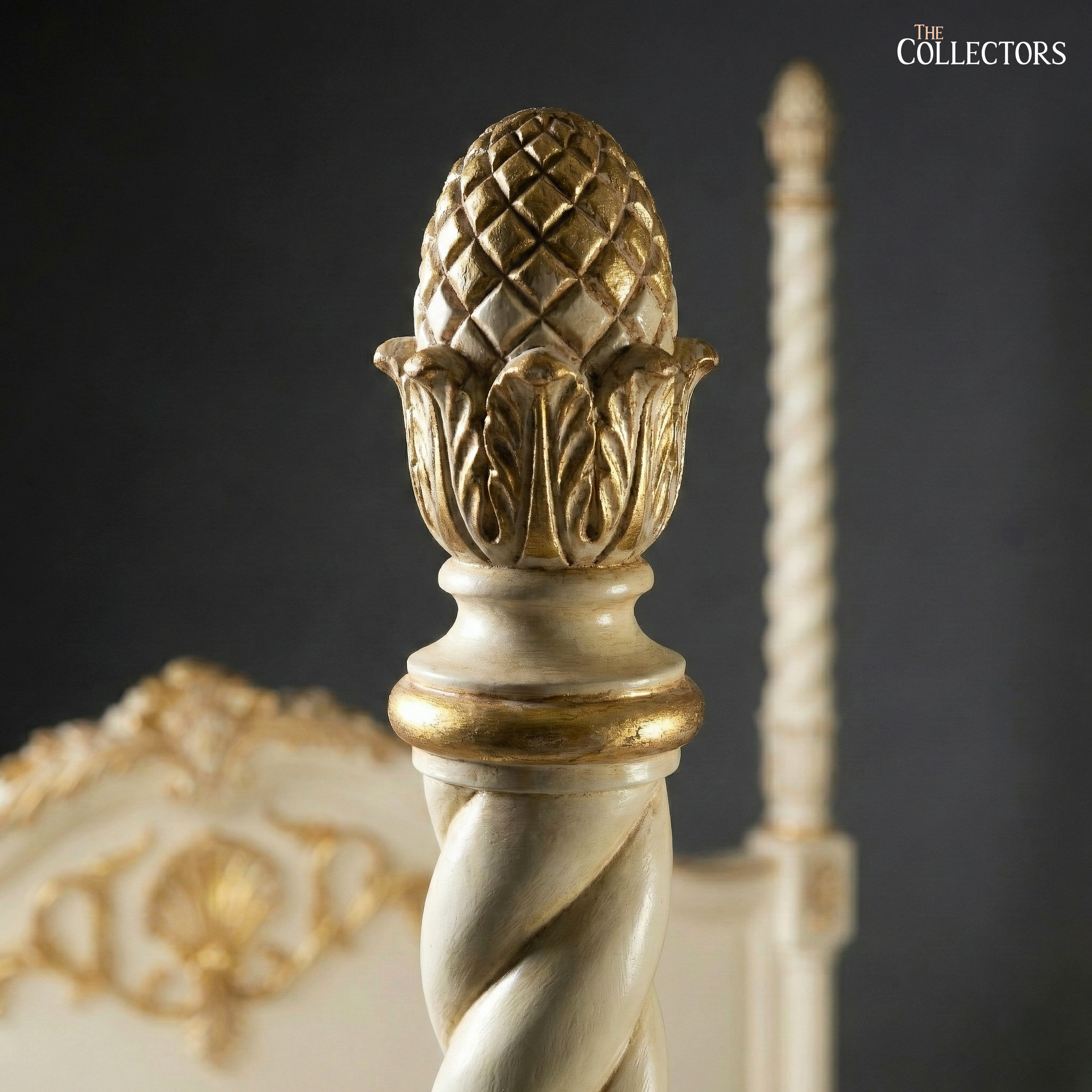 Château de Chantilly Four Poster Bed — image 7