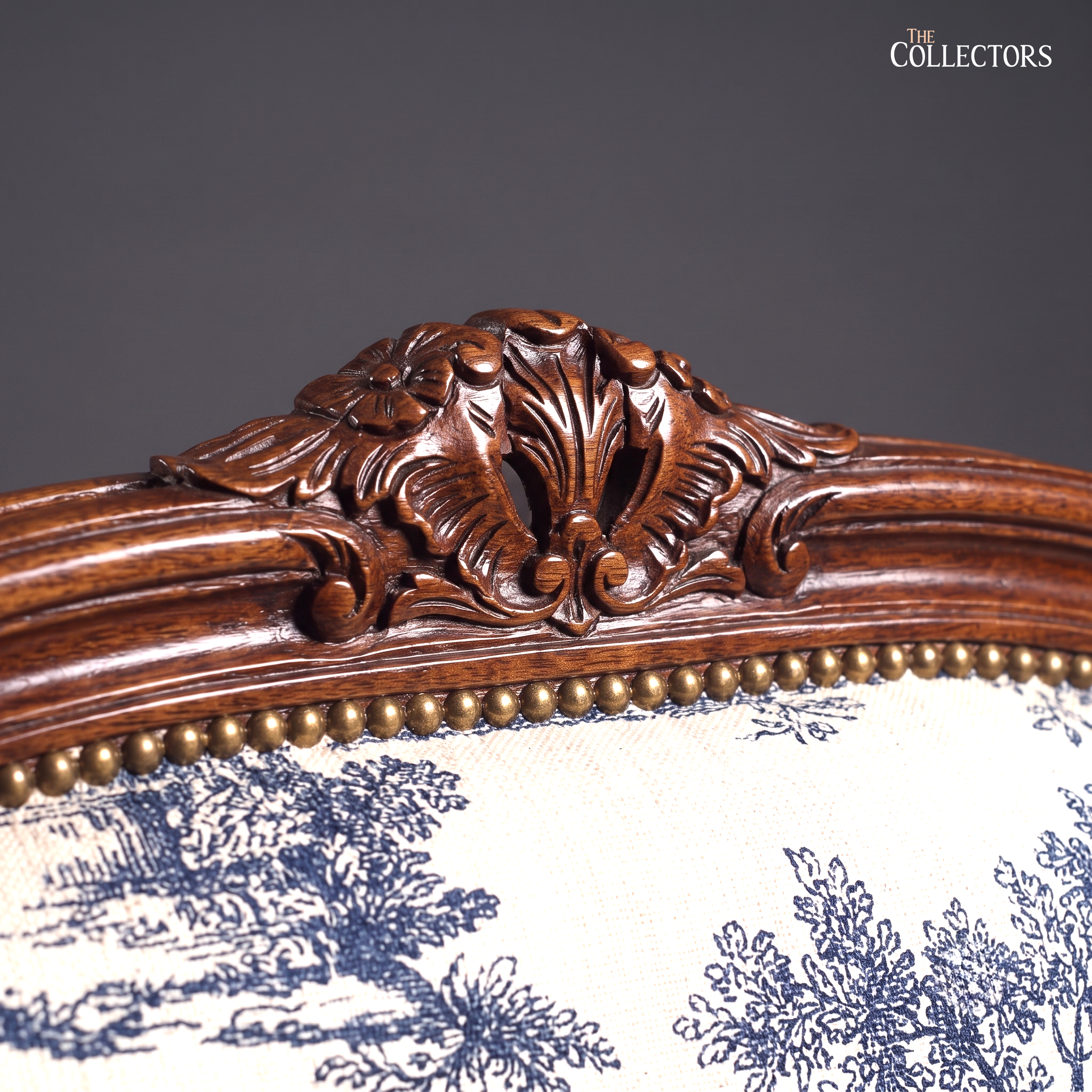 Château de Jouy - Louis XV Montgolfier Toile Bed — image 3