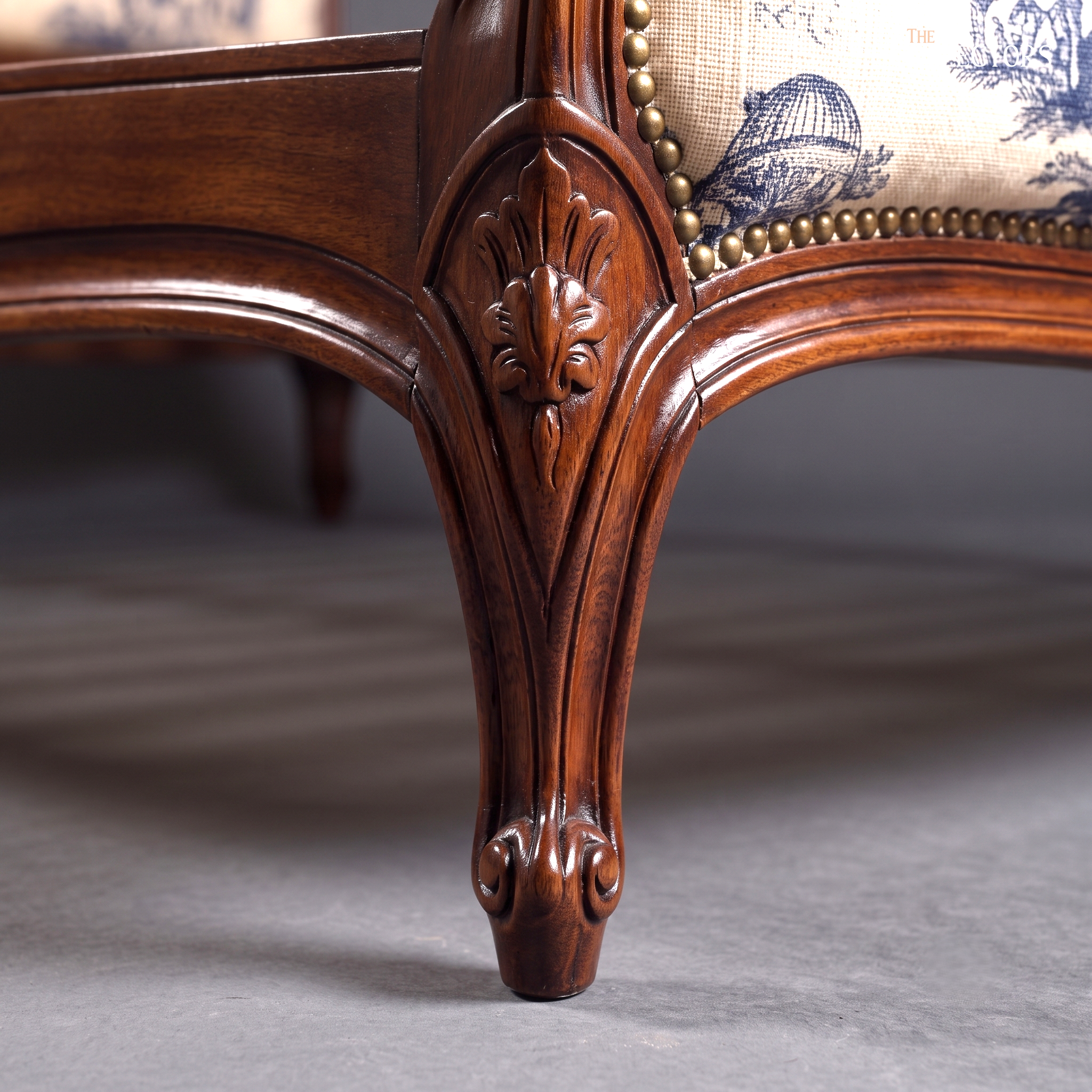 Château de Jouy - Louis XV Montgolfier Toile Bed — image 4