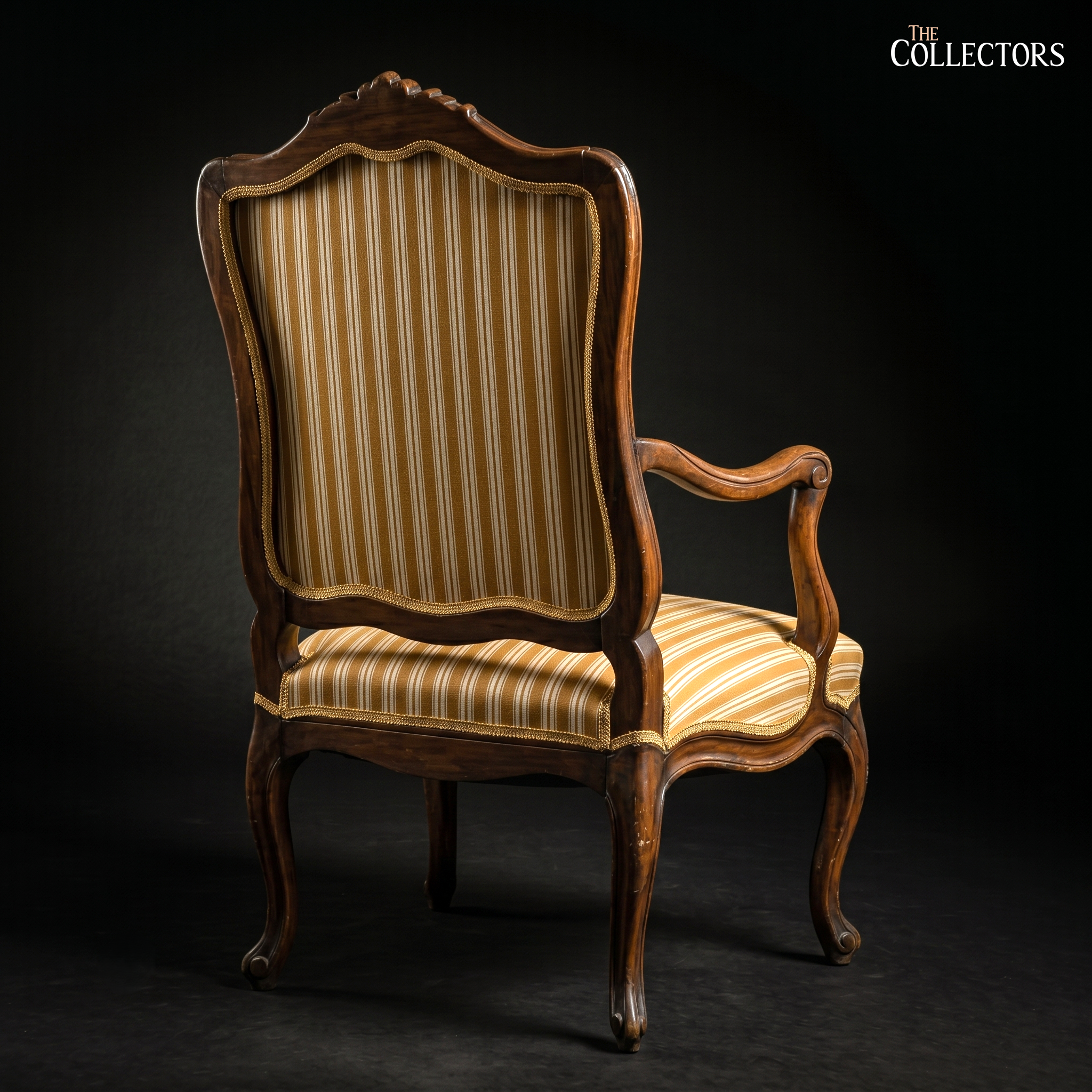 Rocaille en Repos - A Louis XV Fauteuil à la Reine — image 4