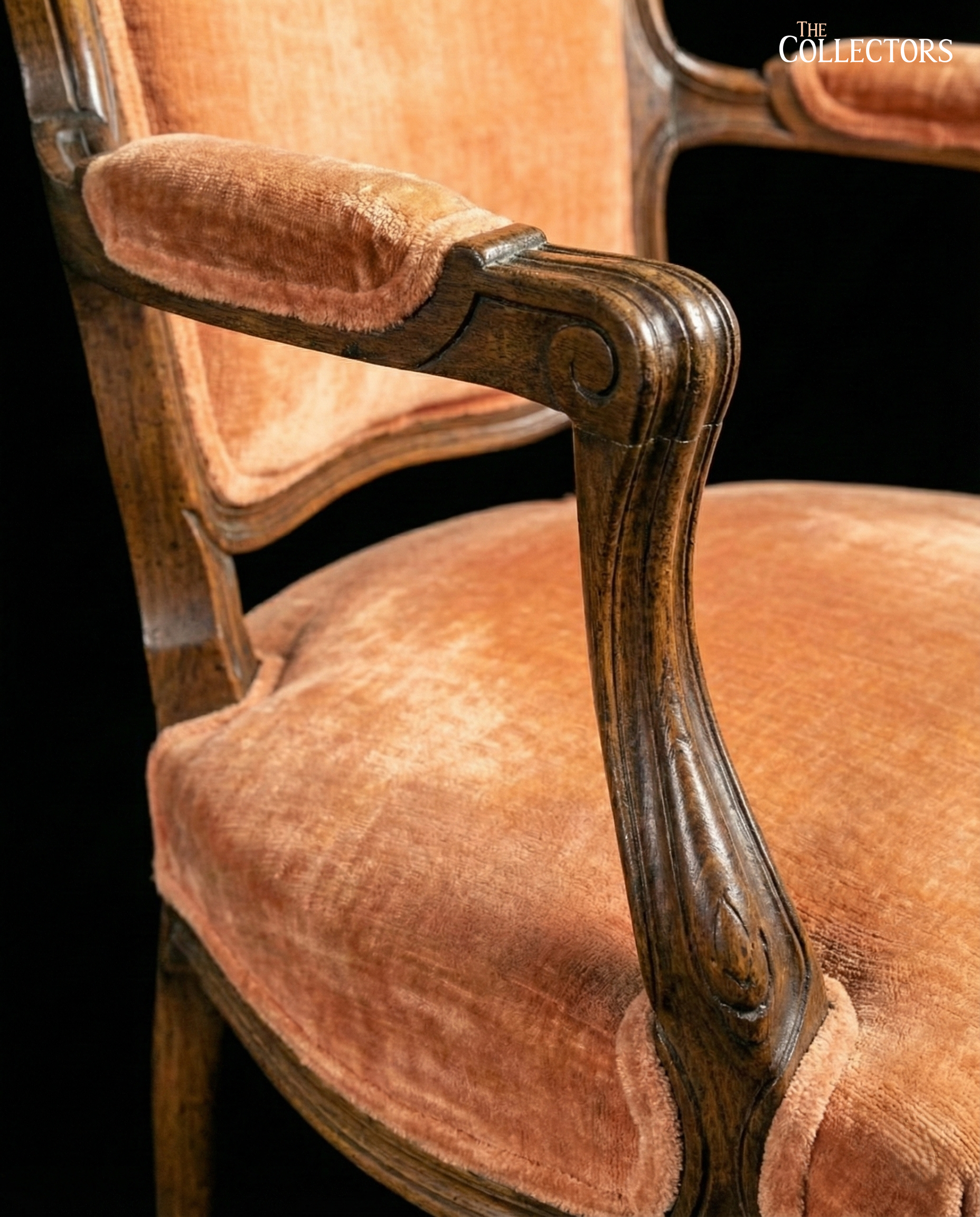 The Coquille Crest Louis XV Armchair — image 4