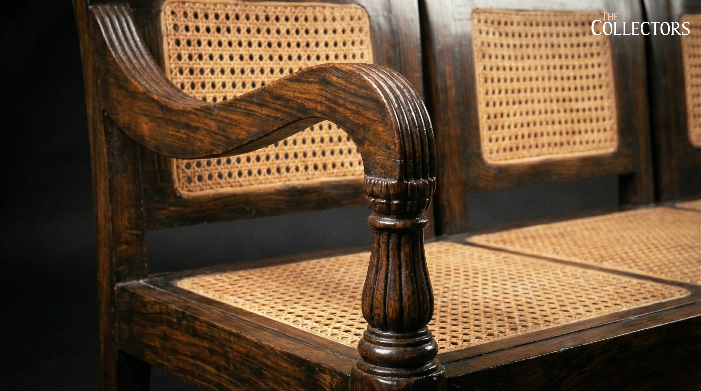 The Duncan Colonial Hall Bench — image 3