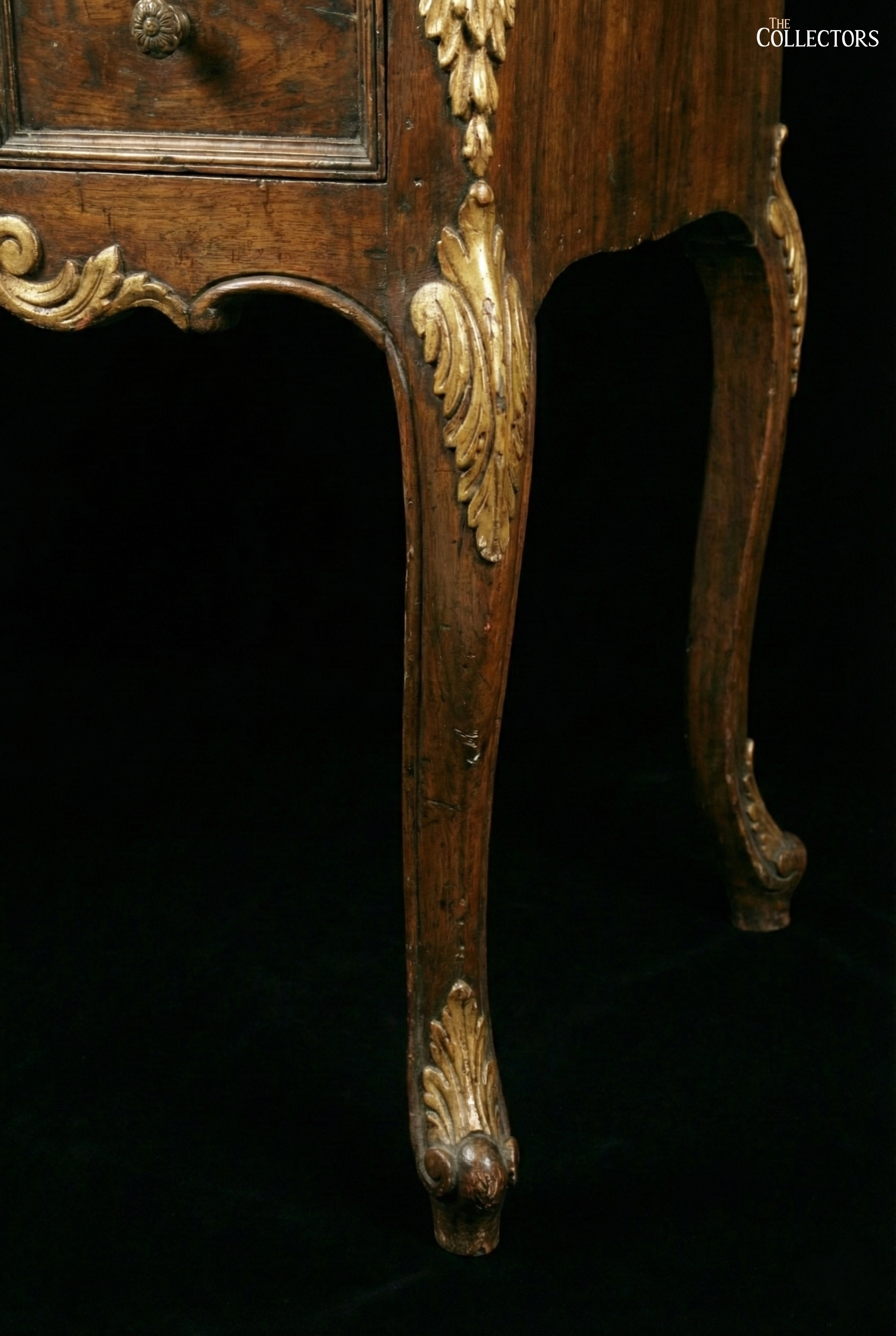 The Fontainebleau Rocaille Vanity Bureau — image 4