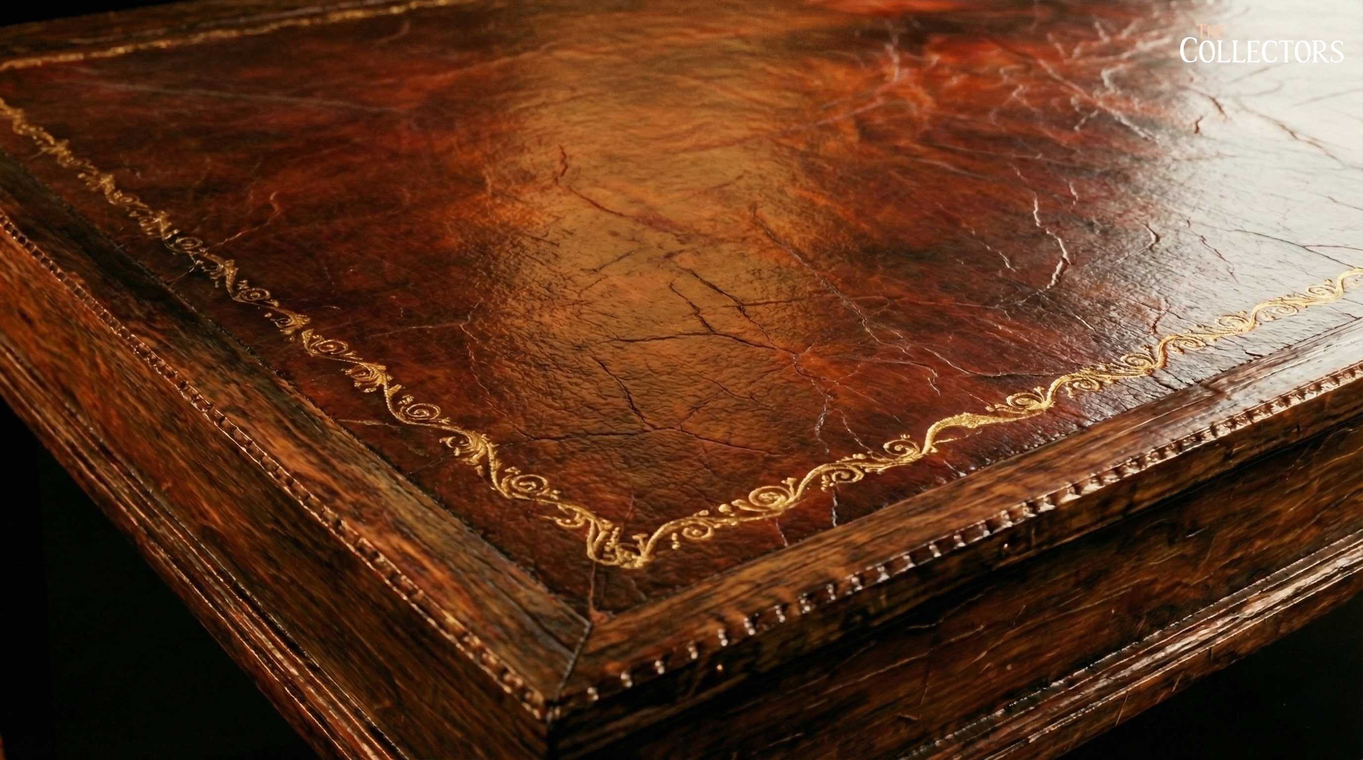 The Georgian Leather-Panel Coffee Table — image 4