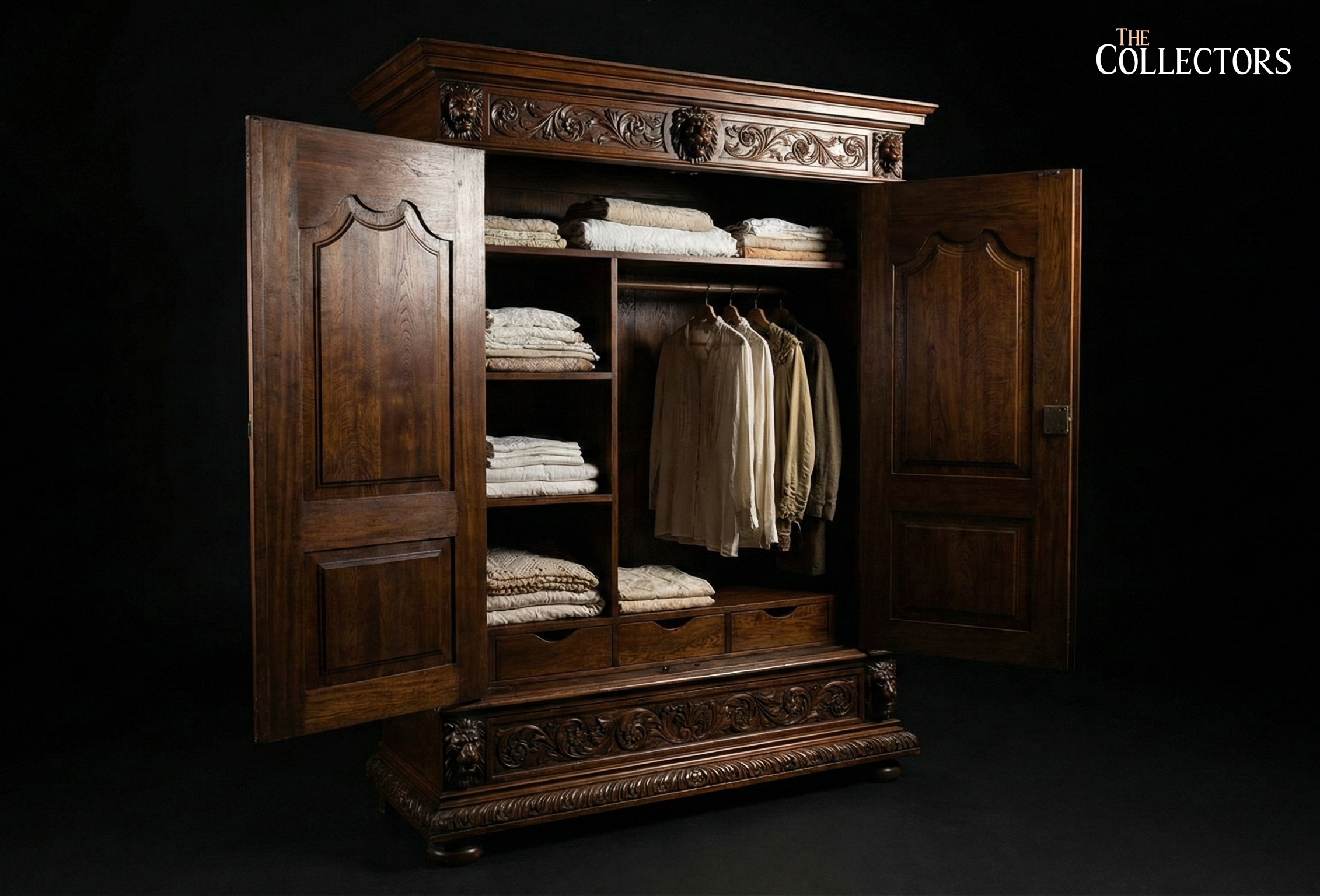 The Lion-Guarded Armoire of the Loire Châteaux — image 3