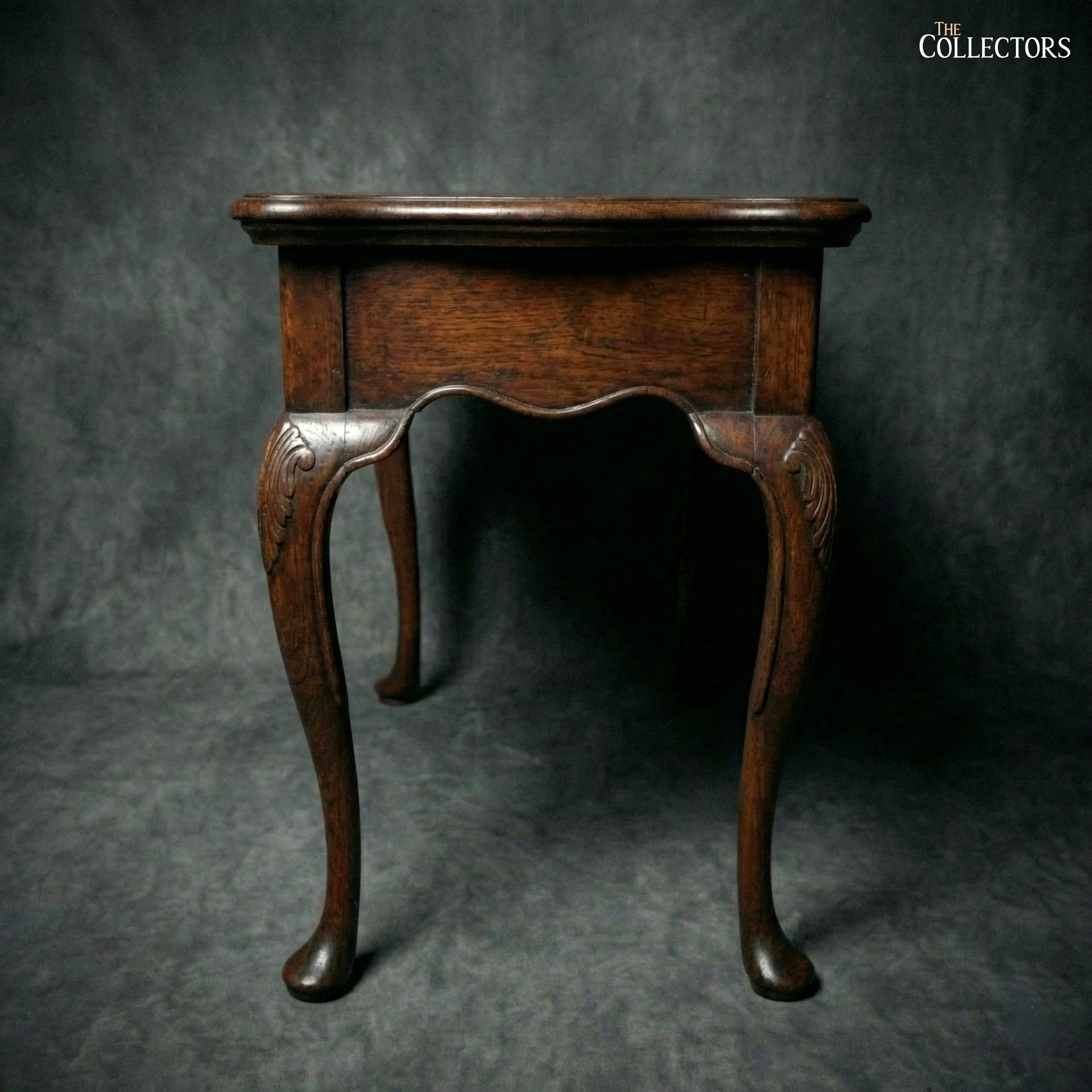The Louis XV Cabriole Console à Pied de Biche — image 3