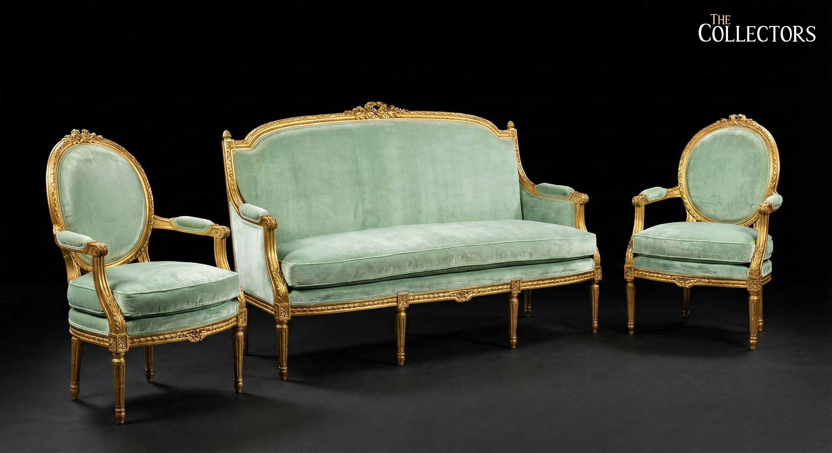 The Versailles Mint Salon Suite — image 6