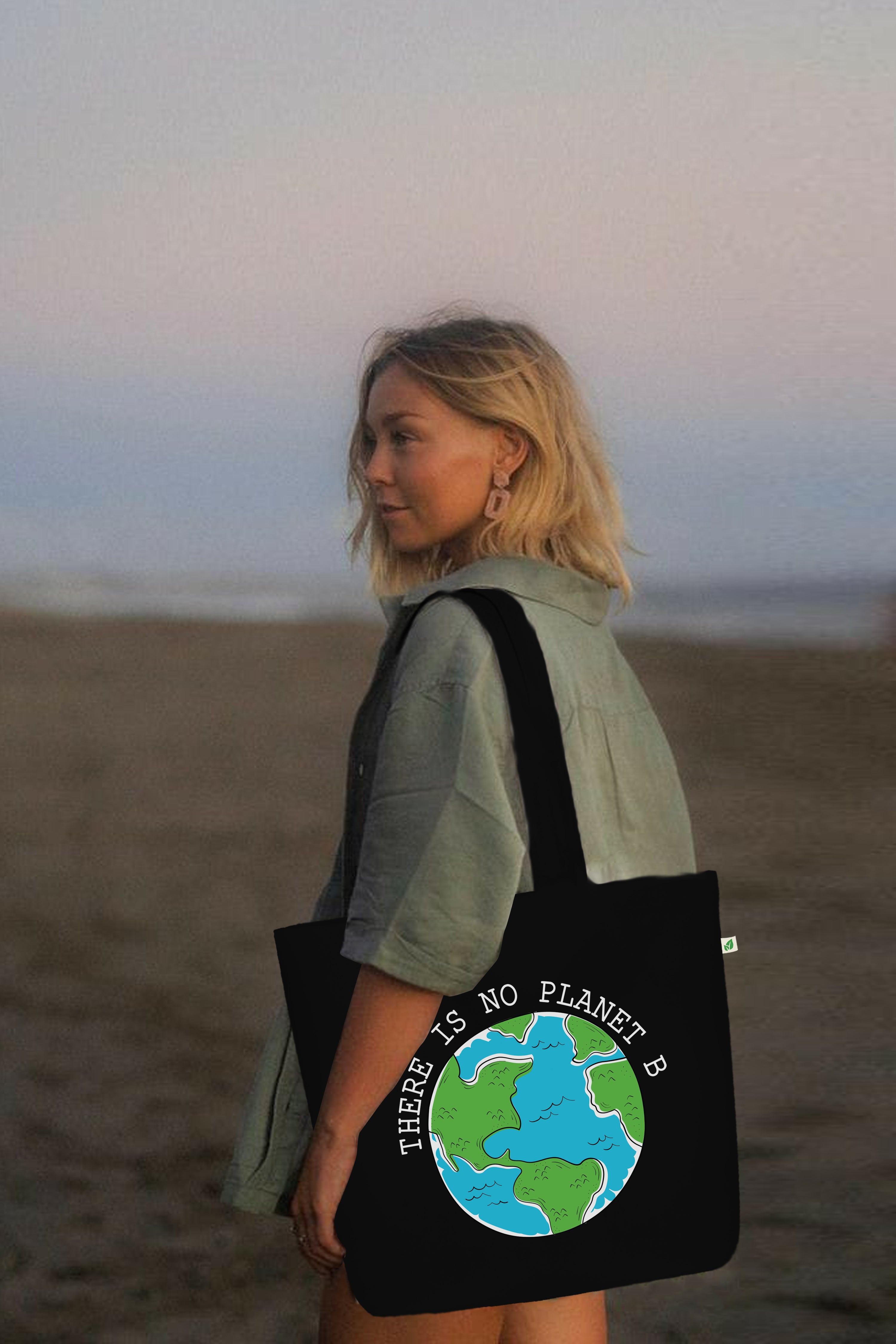 Large Zipper Tote Bag Black - There is no planet B — image 2