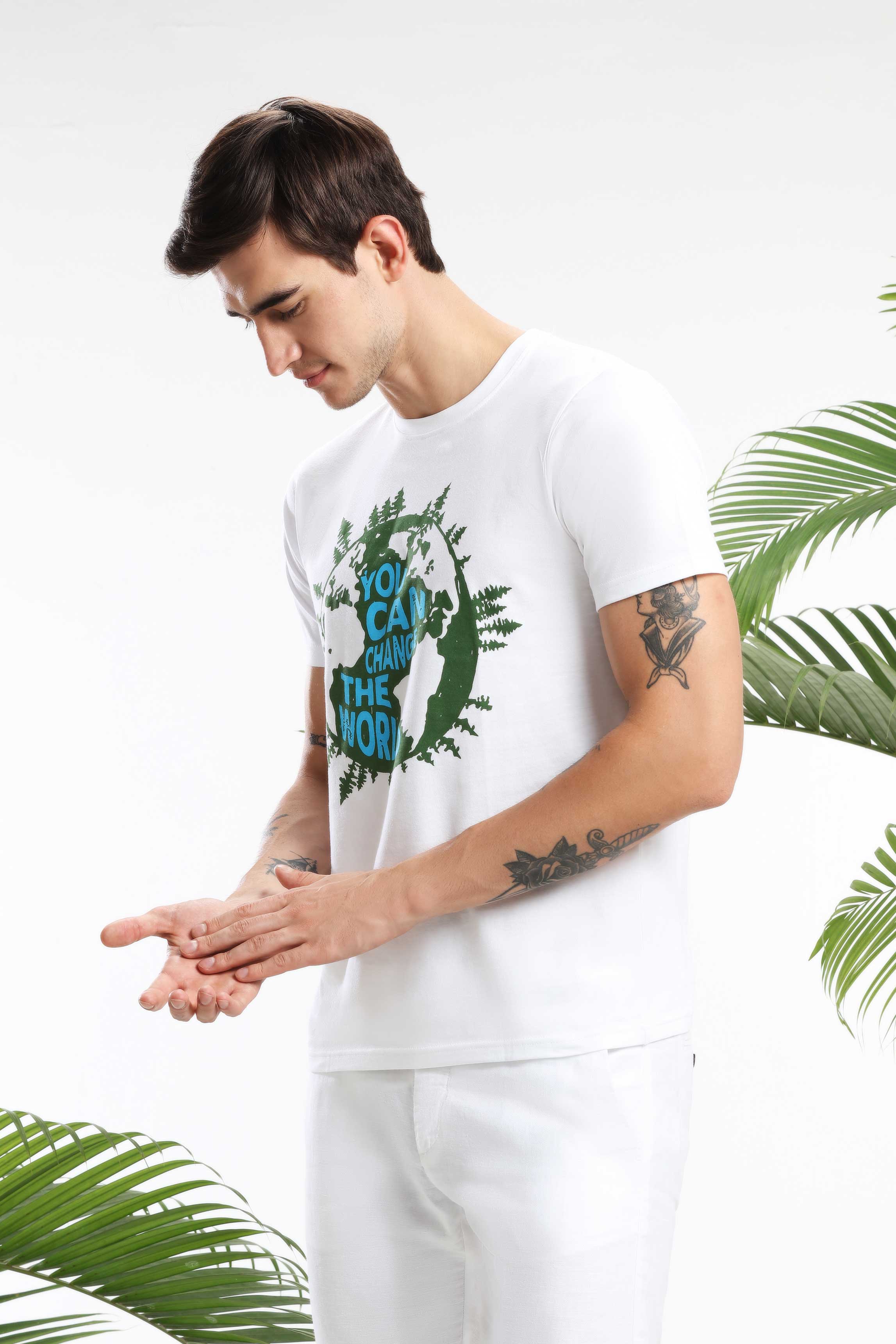 You can change the World Men T-shirt — image 2