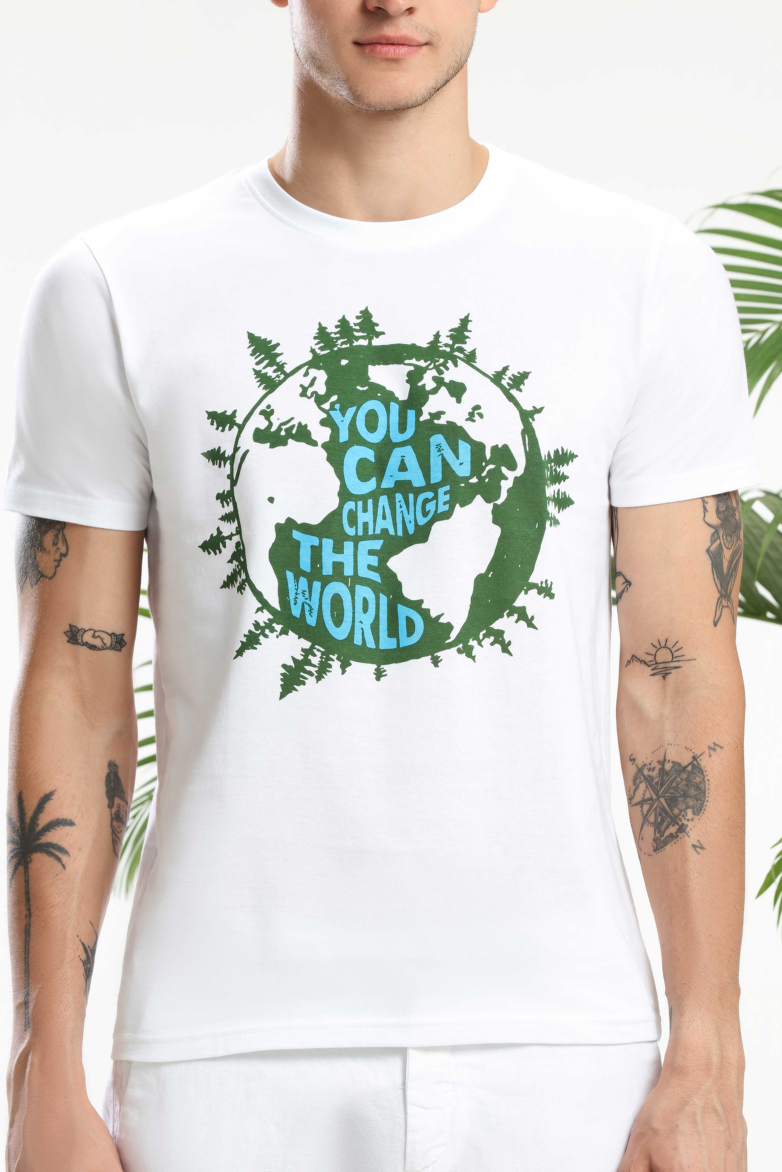 You can change the World Men T-shirt — image 3